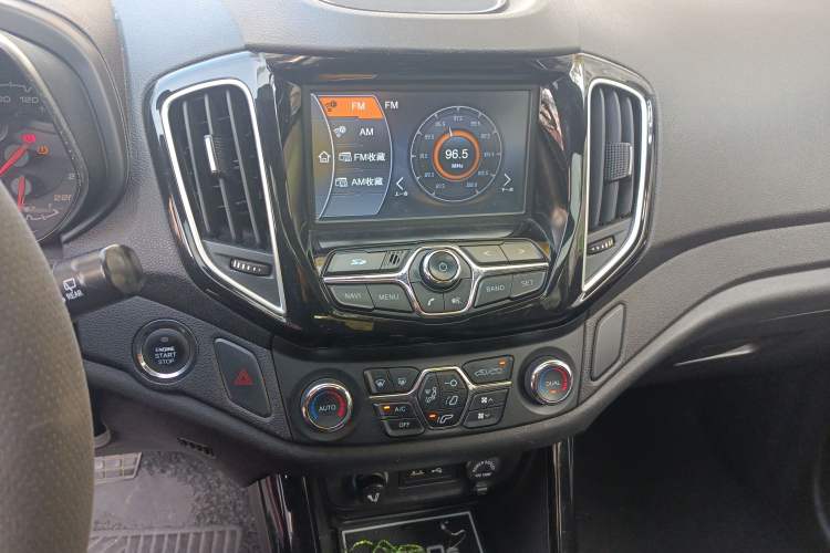 Used Chery Tiggo 5 2015 2.0L CVT Family Deluxe Edition Audio And AC Panel