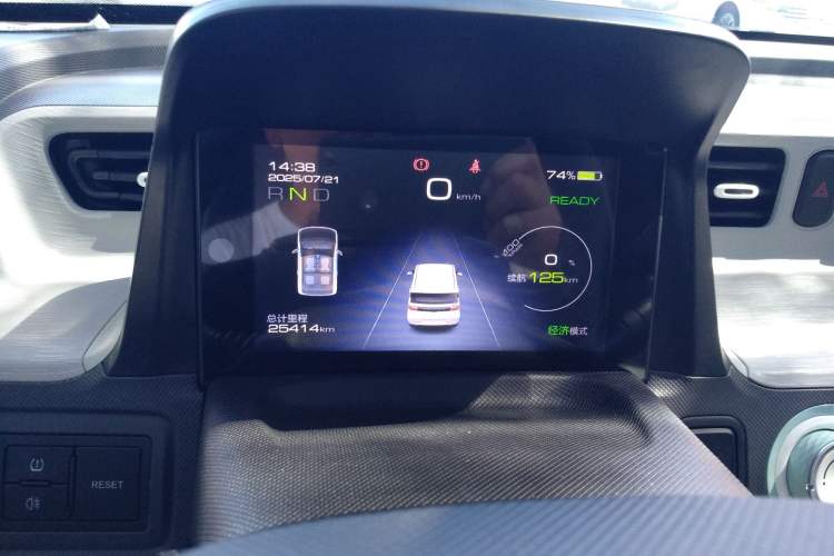 Used Wuling Hongguang MINIEV 2022 Macaron Premium Model – Lithium Iron Phosphate