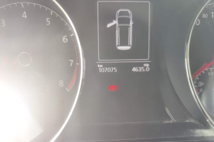 Used Volkswagen Touran 2018 Volkswagen Touran L 280TSI DSG Comfort Edition 7-seater Odometer Close Up