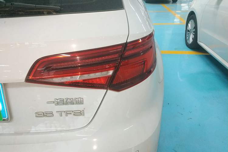 Used Audi A3 2020 Sportback 35 TFSI Fashion Edition China VI Emission Standard
