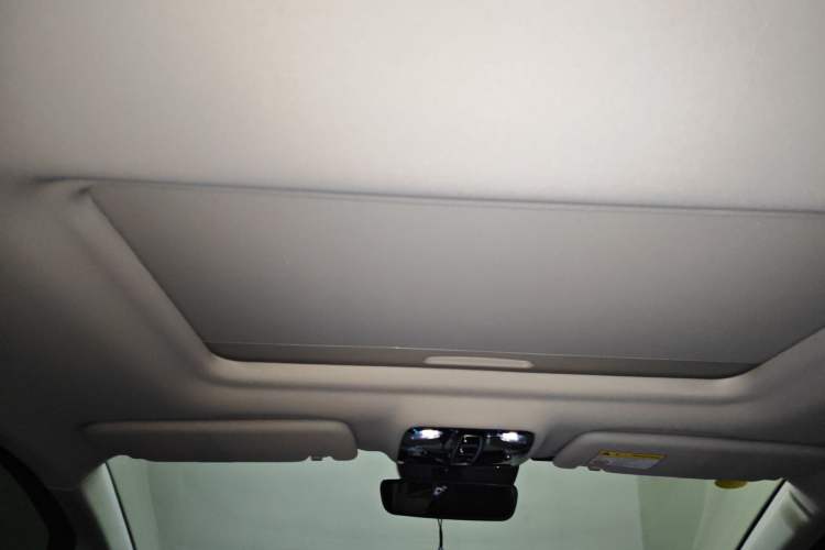 Used Roewe iMAX8 2021 400TGI Supreme Series Prestige Edition