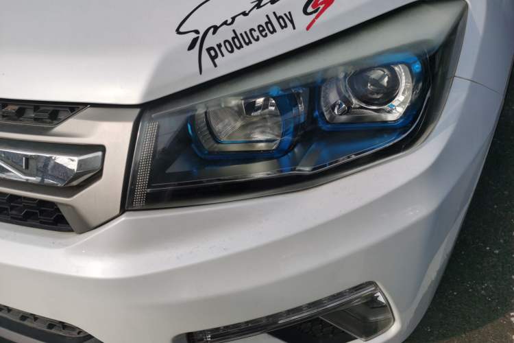 Used Changan CS75 2017 Shangkui Edition 1.5T Manual Fengxiang Model
