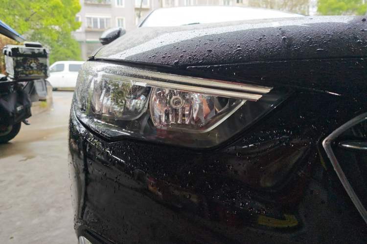 Used Buick Regal 2019 20T Elite Version China VI Standard Right Front Headlight