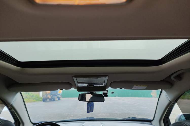 Used Chevrolet Captiva 2017 2.4L 4x4 Flagship Edition 7-Seater