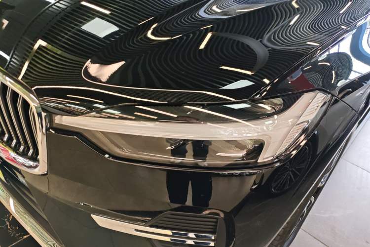 Used Volvo XC60 2024 B5 4x4 Smart Luxury Edition
