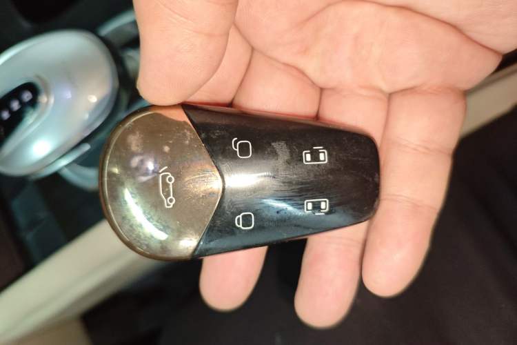 Used VOYAH Dream 2024 PHEV Ultra-Long Range Flagship Edition Vehicle Key