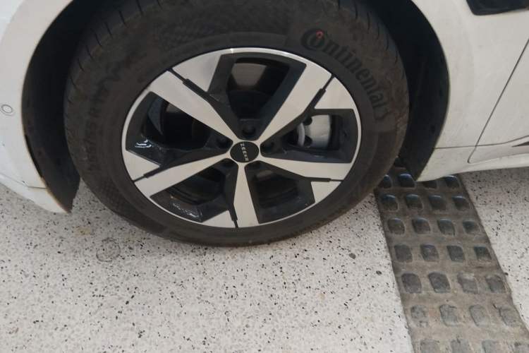 Used Zeekr 001 2022 Long-Range Dual-Motor WE Edition Exterior 4