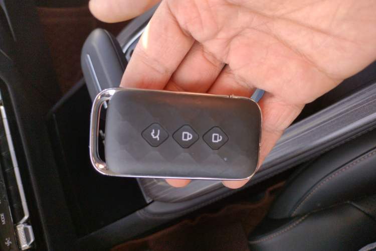 Used Wuling Jiachen 2022 1.5T CVT Smart Luxury Version