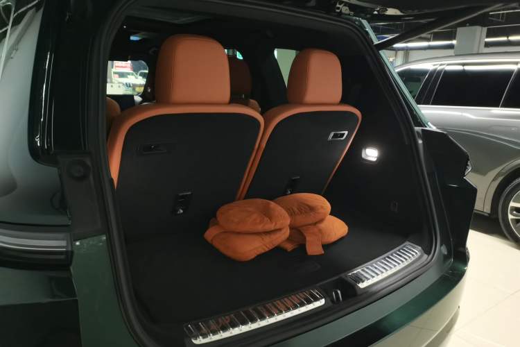 Used Li Auto L9 2024 Ultra Model Trunk