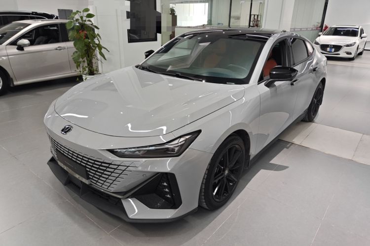 Used CHANGAN UNI-V 2022 1.5T Prestige Version