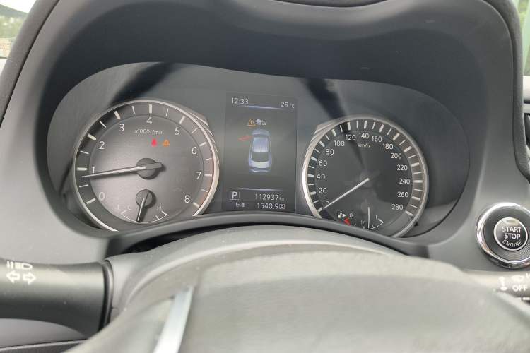 Used Infiniti Q50L 2018 2.0T Comfort Edition China VI Standard
