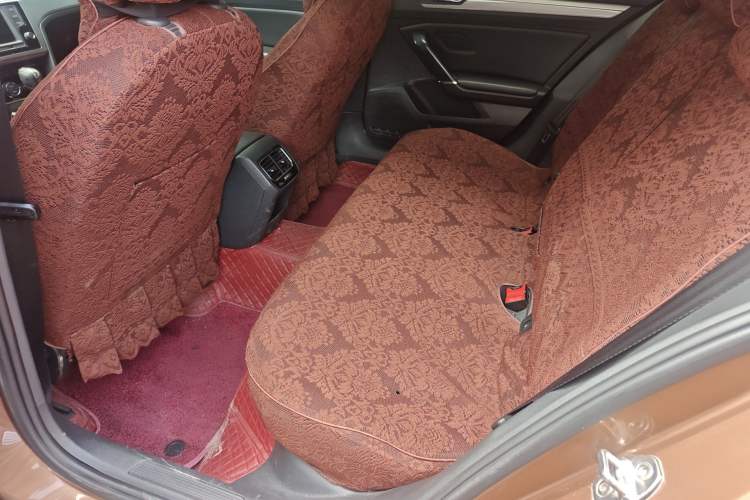 Used Volkswagen Lamando 2017 280TSI DSG Comfort Edition Left Rear Seat