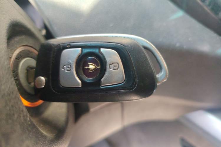 Used Jinbei Hiace King 2021 2.0L City Transport King Series Express Model Standard Top 6-Seater 1TZS