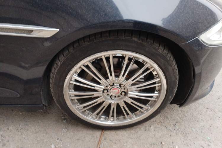 Used Jaguar XJ 2010 XJL 5.0 Panoramic Luxury Edition
