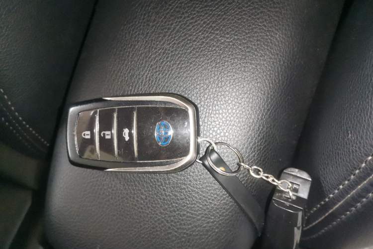 Used Toyota Corolla Hybrid E+ 2019 1.8L E-CVT Leading Edition Vehicle Key