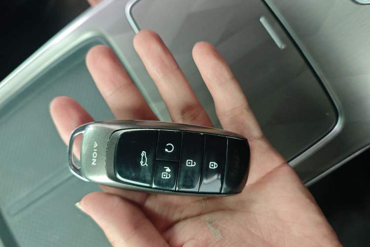 Used AION V 2024 Plus 70 Tech Edition Lithium Iron Phosphate