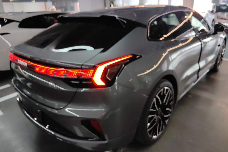 Used Zeekr 001 2025 YOU Edition 100 kWh All-Wheel Drive
