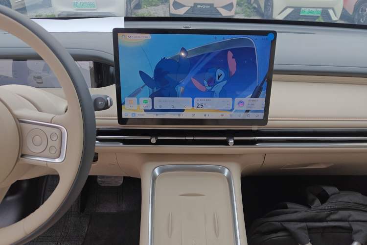 Used Wuling Bingo S 2025 Model 325km Deluxe Edition Audio And AC Panel