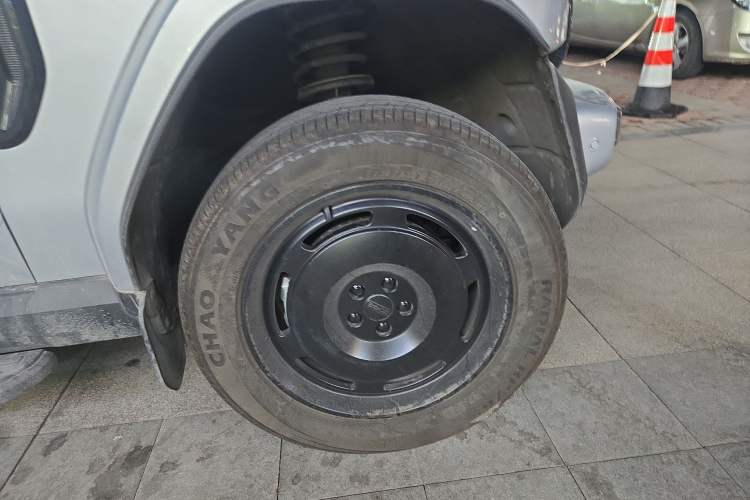 Used iCAR V23 2025 401 Two-Wheel Drive Intelligent Driving Version Right Front Wheel Hub