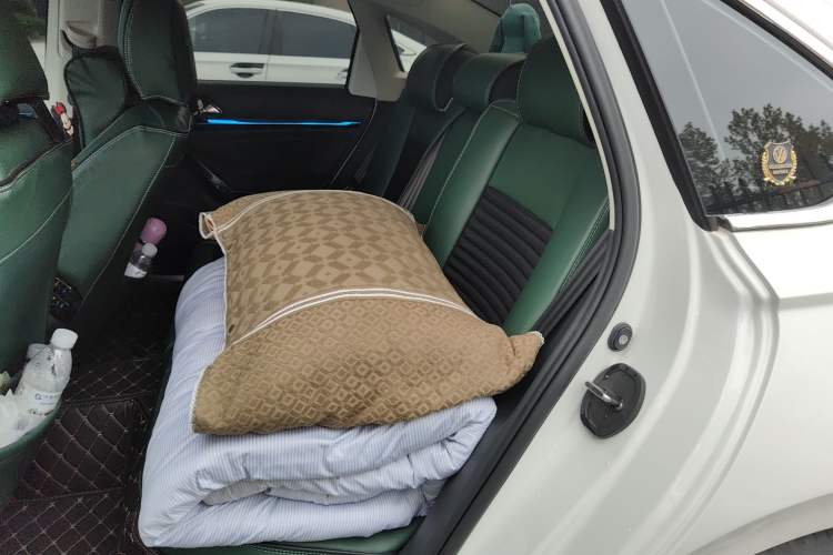 Used Volkswagen Lavida 2021 1.5L Automatic Fashion Edition Left Rear Seat