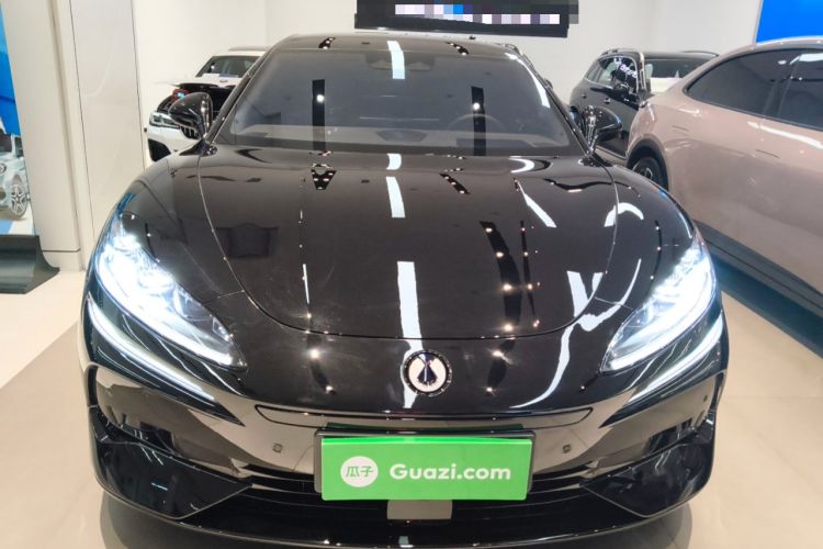 Used Denza Z9 2024 1100 km All-Wheel-Drive Ultra Version