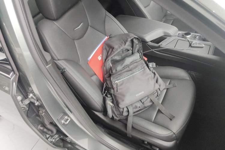 Used Cadillac CT5 2023 28T Luxury Edition (Standard Version) Right Front Seat