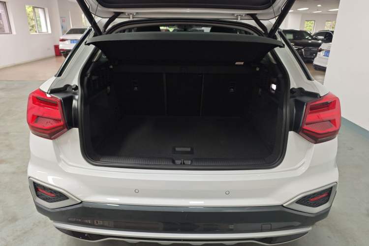 Used Audi Q2L 2024 35TFSI Fashionable and Elegant Version Trunk