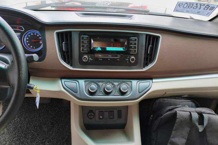 Used FORTHING Lingzhi M5 2020 Long-Range Version Comfort Model 7 Seats