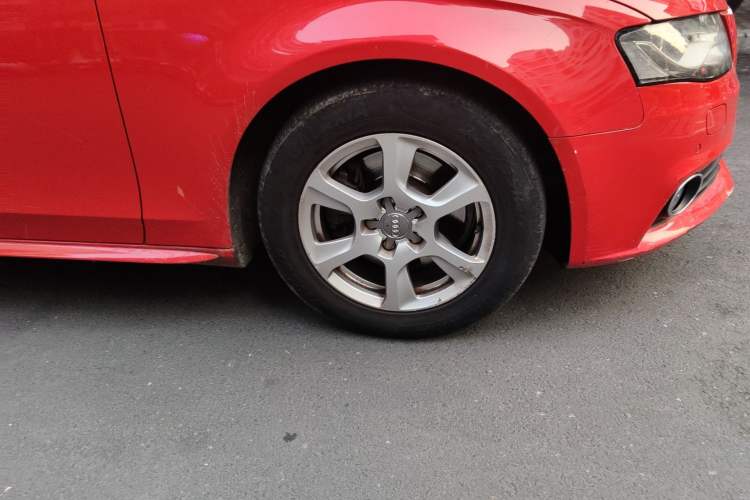 Used Audi A4L 2010 2.0 TFSI Technology Edition Right Front Wheel Hub