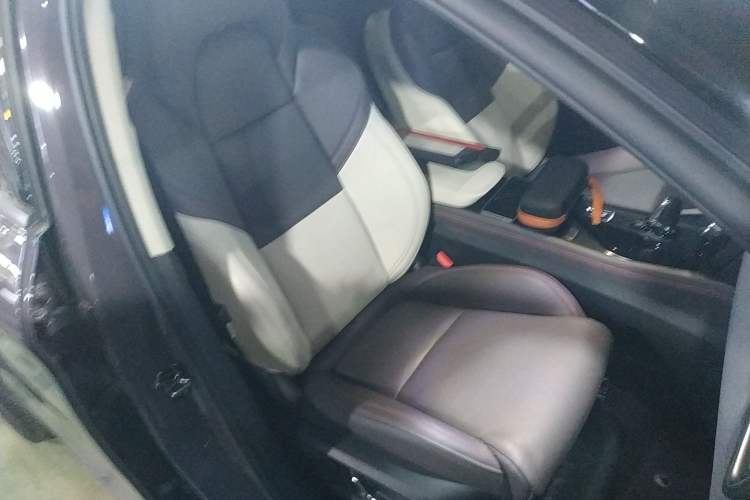 Used Lynk & Co 02 2020 1.5T DCT Two-Wheel Drive Zhaopu Version
