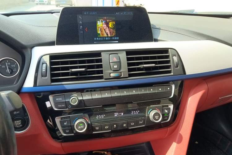 Used BMW 4 Series 2017 425i M Sport Package Audio And AC Panel