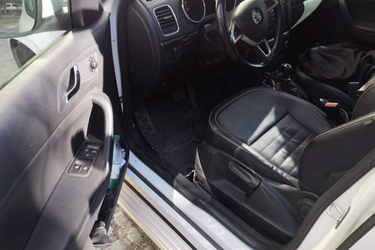 Used Skoda Yeti 2017 TSI280 DSG Car Enjoy Brothers Edition