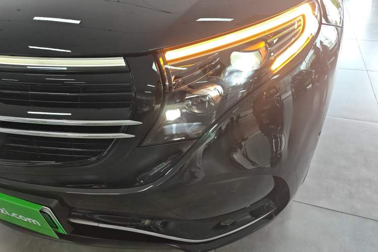 Used Mercedes-Benz EQC 2021 EQC 400 4MATIC Left Front Headlight