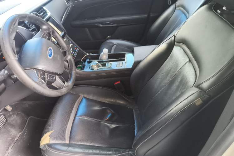 Used Ford Taurus 2017 EcoBoost 245 Luxury Model Left Front Seat