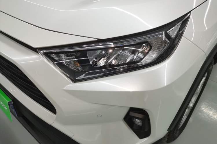 Used Toyota RAV4 2024 2.0L CVT Two-Wheel Drive Urban Edition