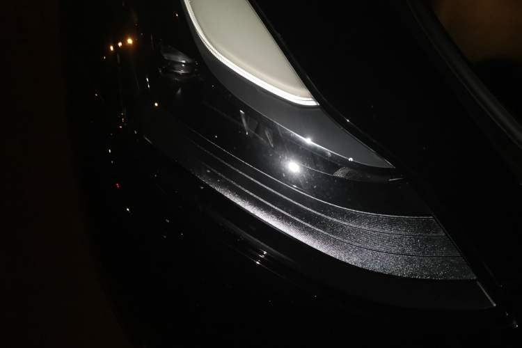 Used Tesla Model Y 2022 Revised Version Long-Range All-Wheel Drive Right Front Headlight