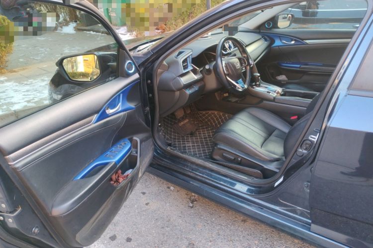 Used Honda Civic 2016 220TURBO CVT Prestige Edition
