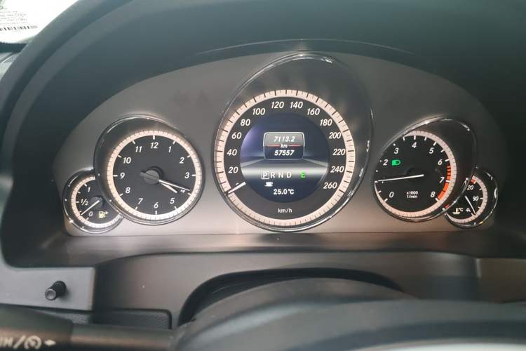 Used Mercedes-Benz E-Class 2012 E 200 CGI Coupe Odometer Close Up