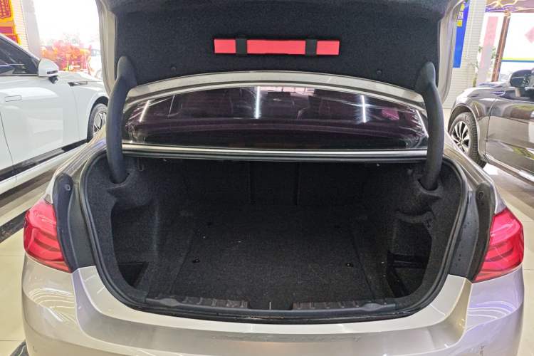 Used BMW 3 Series 2018 320Li Fashion Model