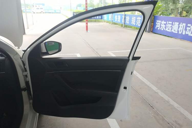 Used Volkswagen Santana 2021 1.5L Automatic Fashion Edition