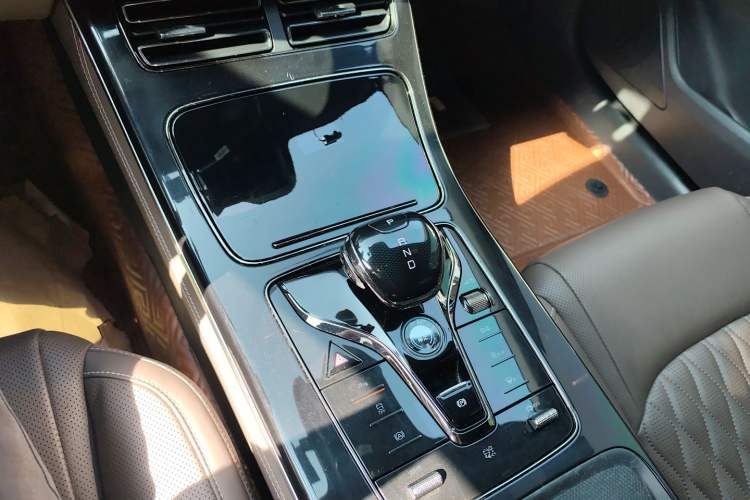 Used BYD Han 2023 EV Champion Edition 605KM Front-Drive Premium Model
