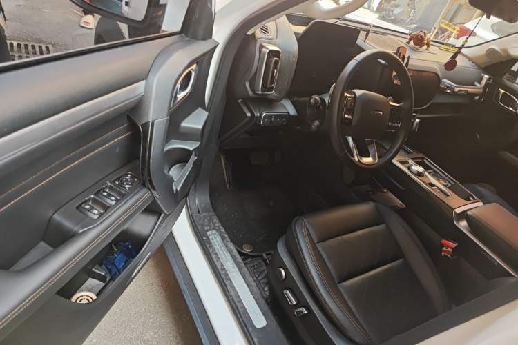 Used Haval DARGO 2021 2.0T DCT Two-Wheel Drive Chinese Mastiff Edition Driver Seat