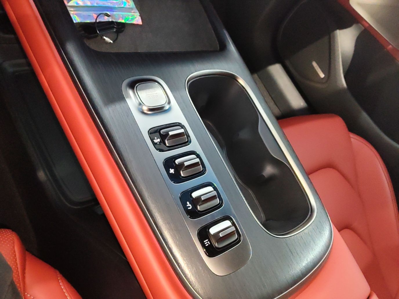Xiaomi Auto SU7 2024 Rear-Drive Ultra-Long Range Advanced Pro-Level Intelligent Driving Version — снимка 16