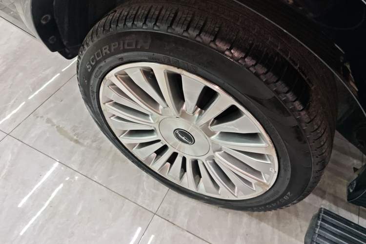 Used Lincoln Navigator 2016 3.5T AWD Right Rear Wheel Hub