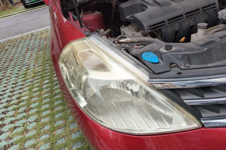 Used Nissan Tiida 2008 1.6L Manual Fashion Model
