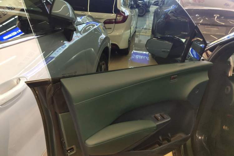 Used Zeekr X 2023 Four-Wheel-Drive YOU Edition 5 Seats
