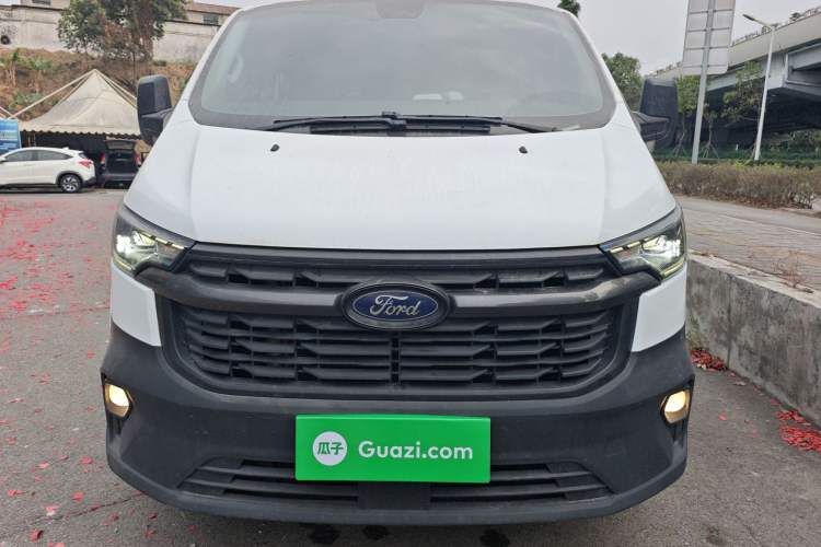 Used Ford Transit 2023 2.0T Gasoline Manual Multifunction Commercial Vehicle Short Wheelbase Low Roof 5/6 Seats