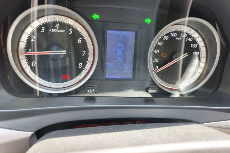 Used FORTHING Joyear X5 2017 1.6L CVT Luxury Model