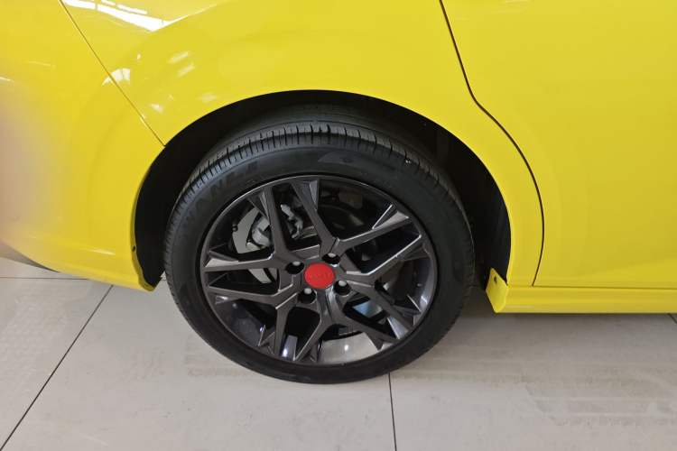 Used Dongfeng Aeolus Yixuan 2021 230T Automatic Hunter Edition