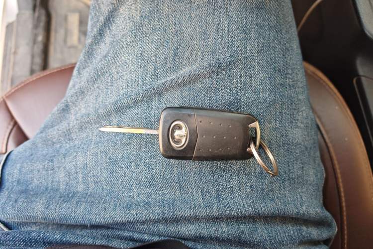 Used Great Wall Wingle 7 2020 2.0T Diesel Two-Wheel-Drive Crown Champion Business-Grade Large Double-Cab GW4D20M Vehicle Key